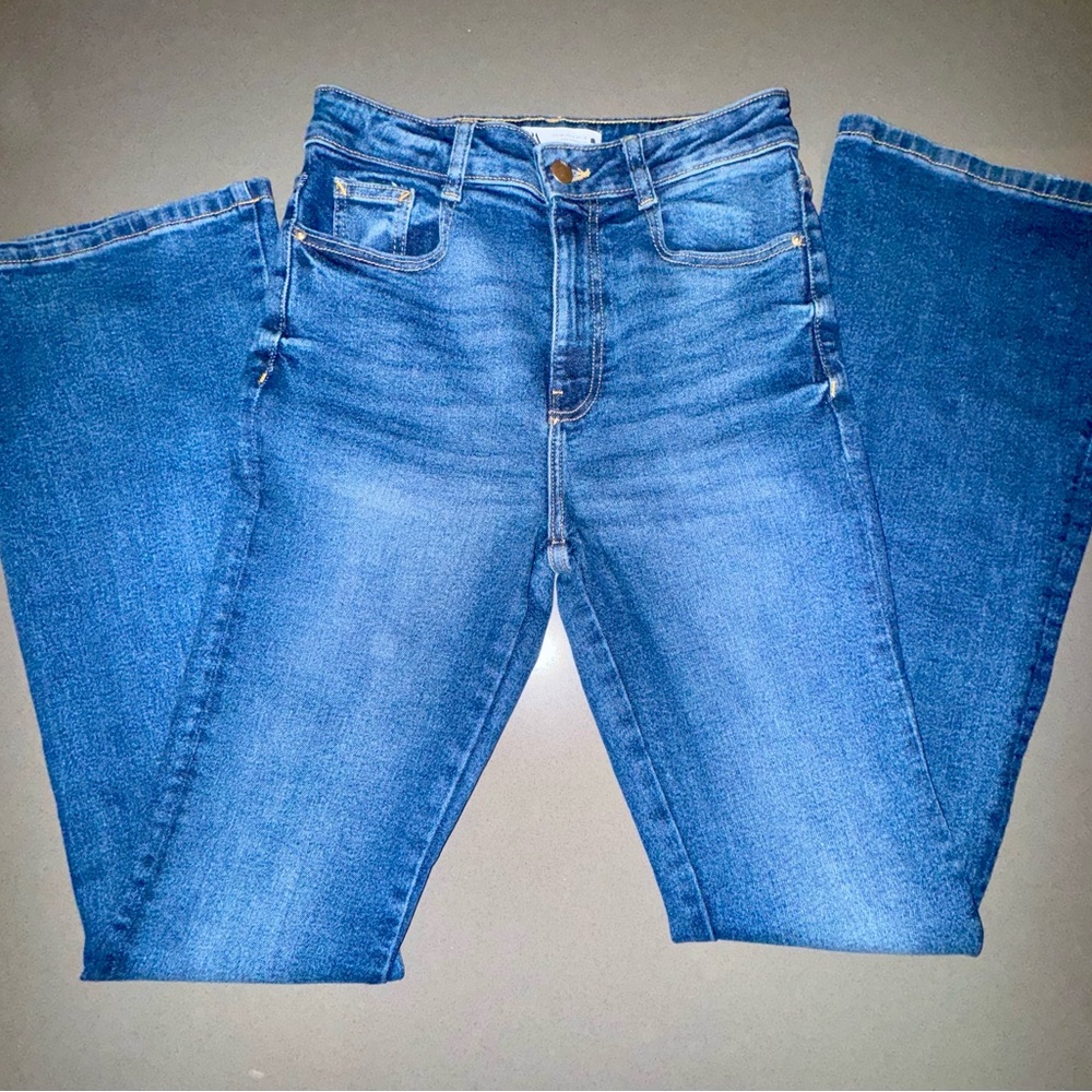 ZARA High Waisted Flare Jeans Size 4